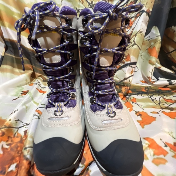 L L Bean Primaloft Winter/Hiking Boots - Picture 3 of 16